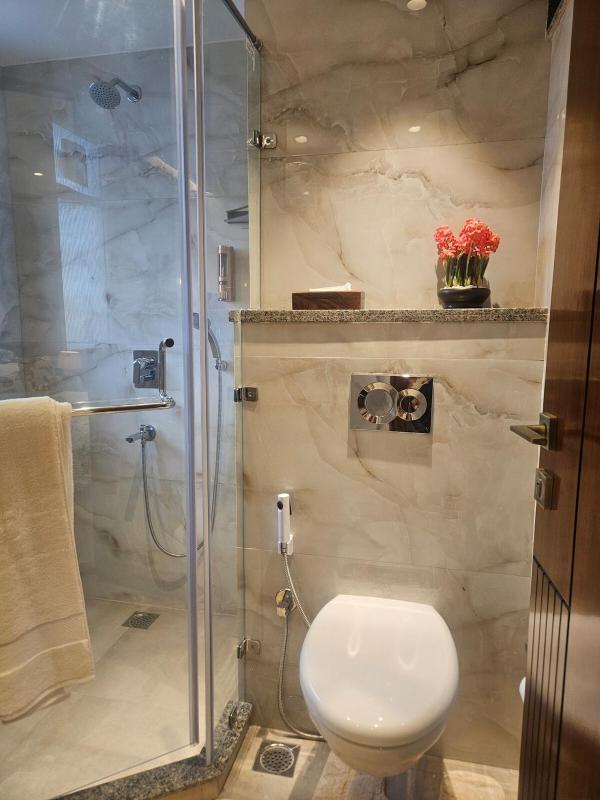 Room with access to Stunning Terrace by Micasso homes No Party - image 9