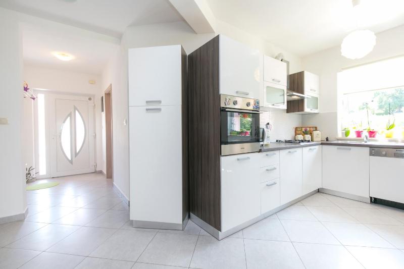Apartment Elina - image 29