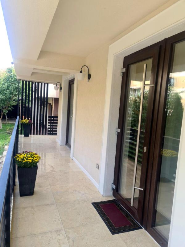 Jolie Boutique Hotel - image 18