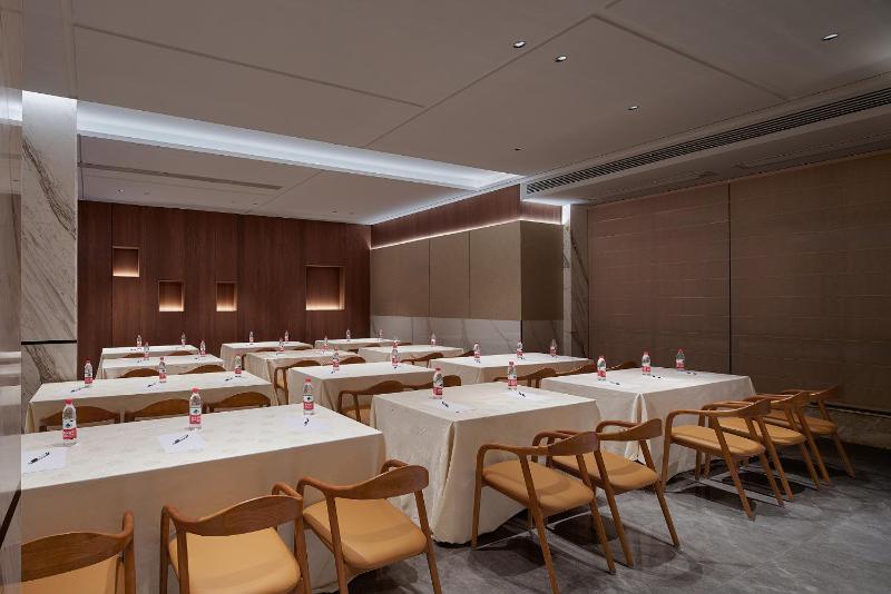 Zhangjiajie FourSeason Lai Hotel - image 11
