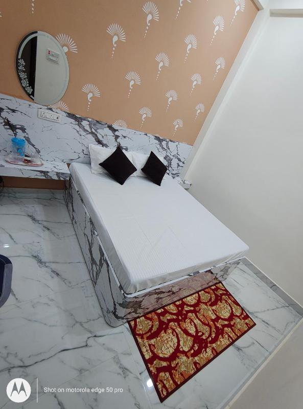Yash Paying Guest House - image 12