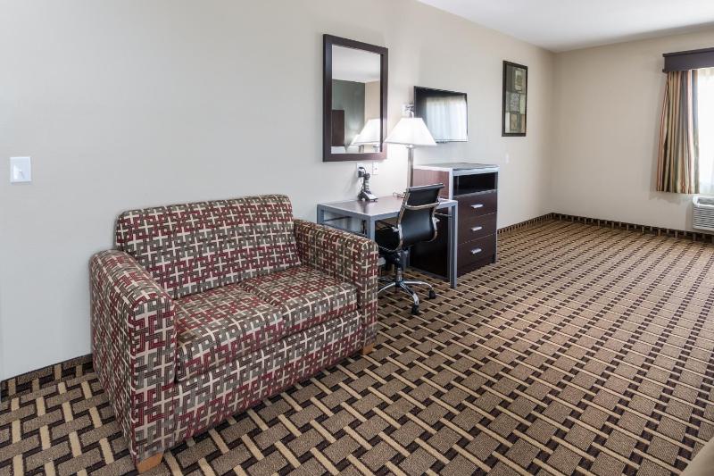 Superior Suite image 2
