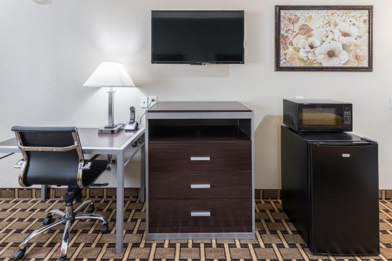 Deluxe Queen Suite - Disability Access image 4