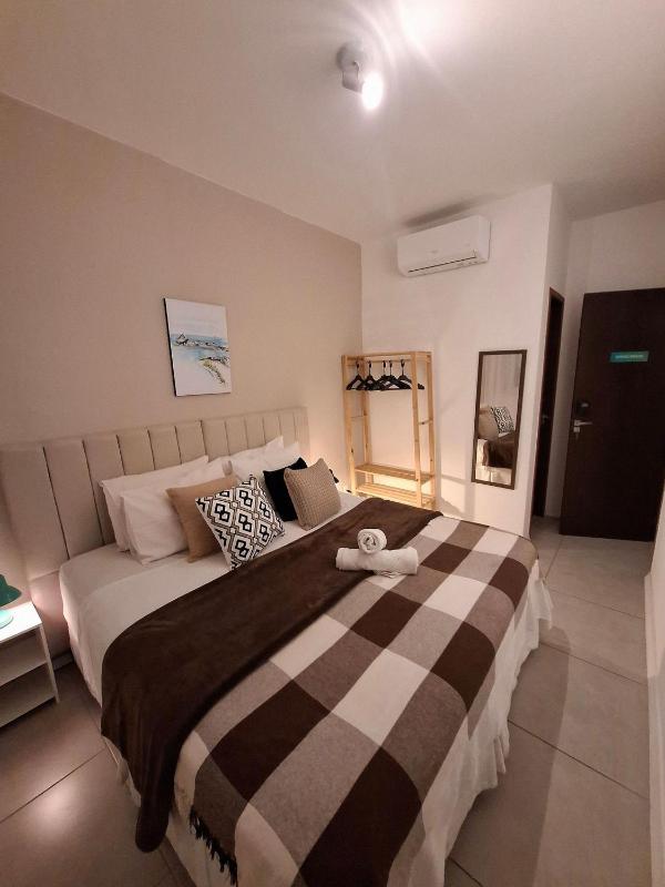 Fullano Guesthouse _ Between Copacabana and Ipanema – Comfortable Private Suites! - image 16
