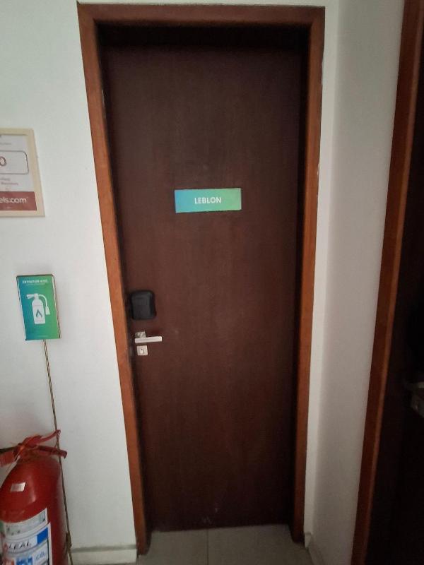 Fullano Guesthouse _ Between Copacabana and Ipanema – Comfortable Private Suites! - image 11