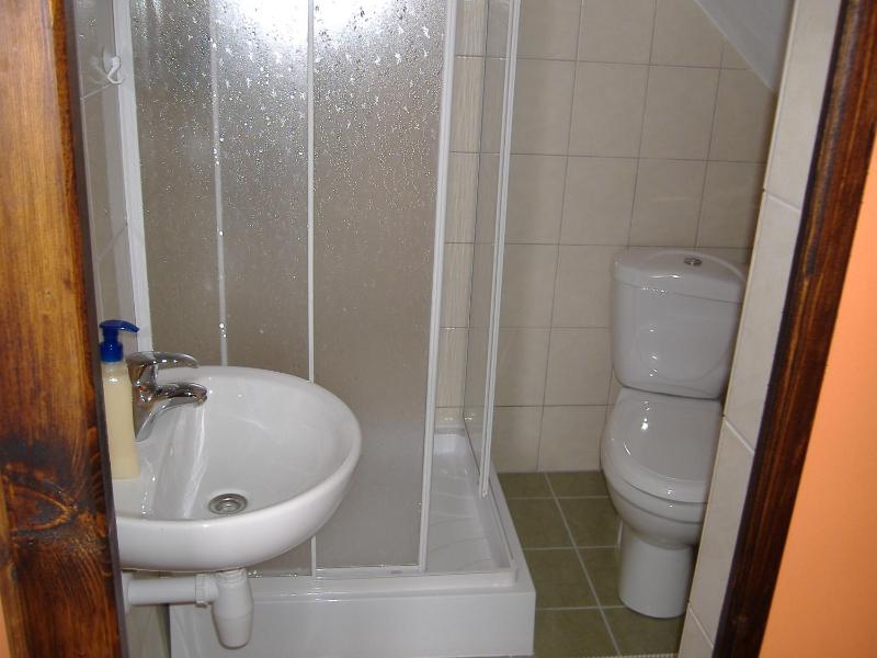 Double Room image 3
