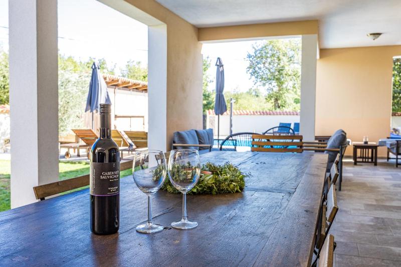 Villa Cirka in Central Istria for 14 persons with a 36 m2 heated pool gaming & activities for kids and adults - image 40