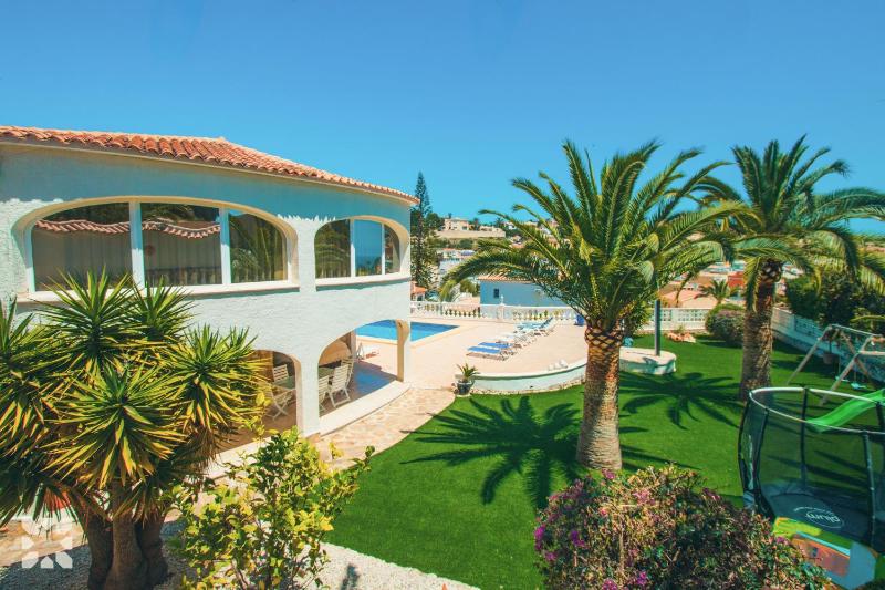 Villa Isabel by Abahana Villas - image 11