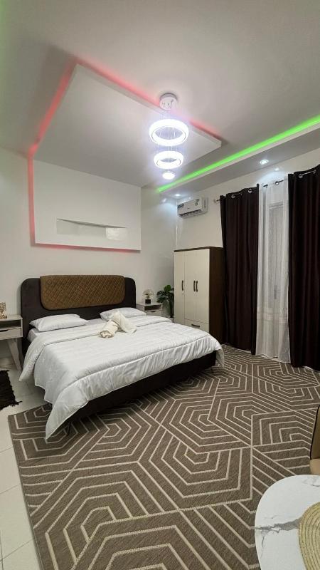 Chambre meublée - image 7
