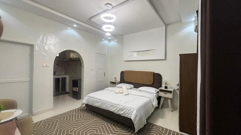 Chambre meublée - image 8
