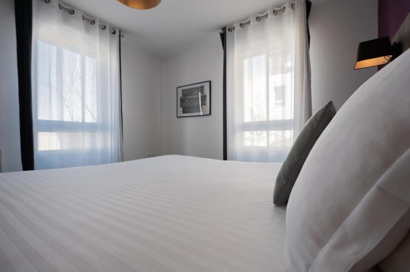 Nemea Appart Hotel Quai Victor Tours Centre - image 13