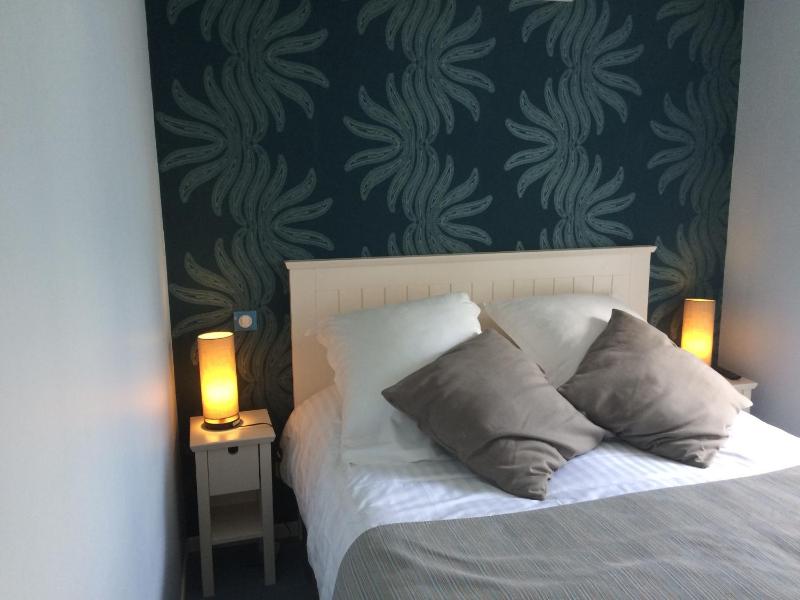 Suite (1-2 Adults) image 4