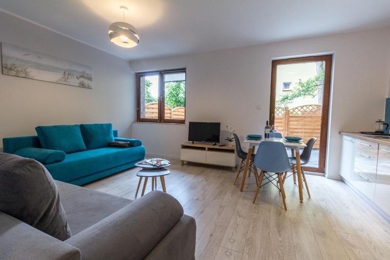 Studio Apartment with Garden image 2