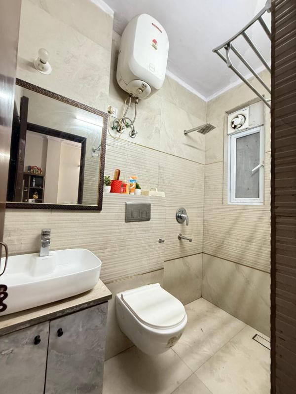 Comfort Stay near CyberHub - 300 Mbps WiFi - 1BHK - image 19