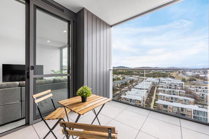 Cosy Woden Apt Near Canberra HospitalTransport - image 5