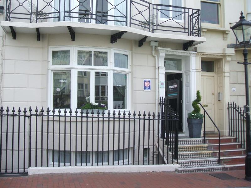 Sea Spray Hotel - image 36