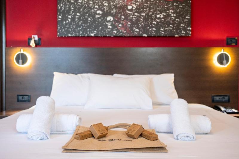 Sonia Hotel & Suites - Adults Only - image 36