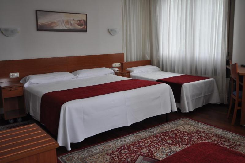 Family Room with Sea View image 3