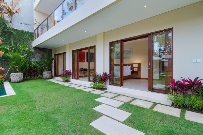 Super Spacious 6 Bed Chef Daily B'Fast 12 pax - image 40