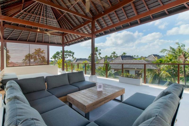 Super Spacious 6 Bed Chef Daily B'Fast 12 pax - image 15