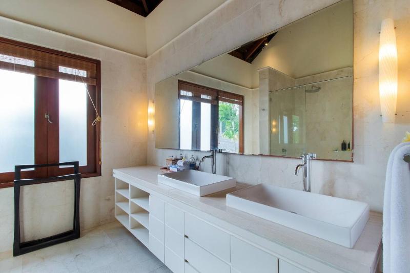 Super Spacious 6 Bed Chef Daily B'Fast 12 pax - image 28