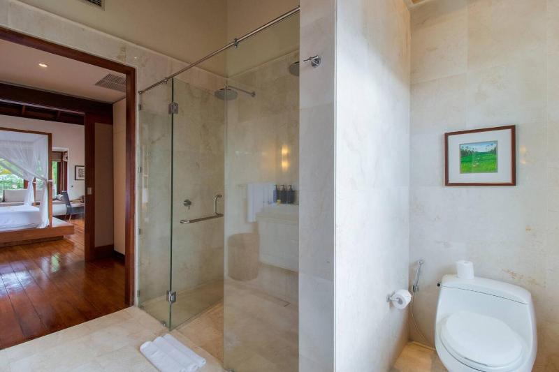 Super Spacious 6 Bed Chef Daily B'Fast 12 pax - image 42