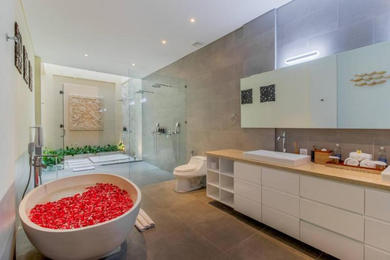 Super Spacious 6 Bed Chef Daily B'Fast 12 pax - image 37