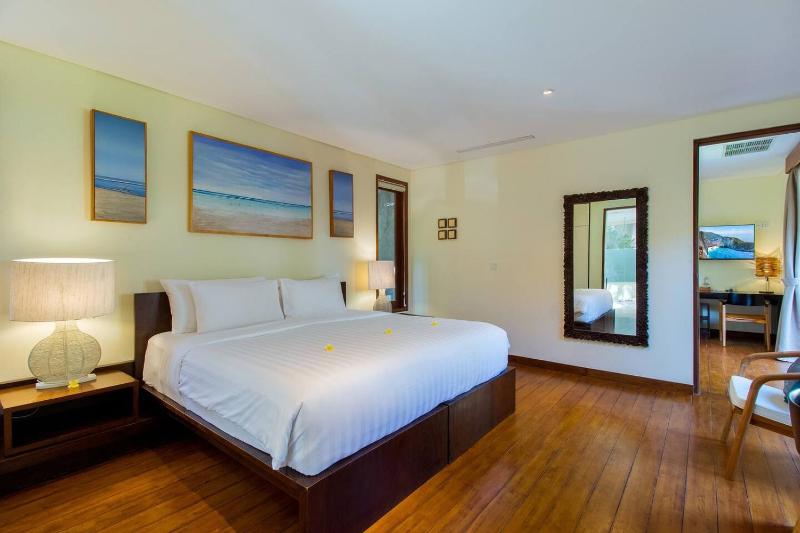 Super Spacious 6 Bed Chef Daily B'Fast 12 pax - image 49