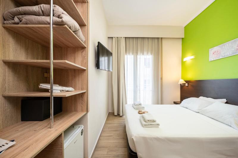 Sonia Hotel & Suites - Adults Only - image 28