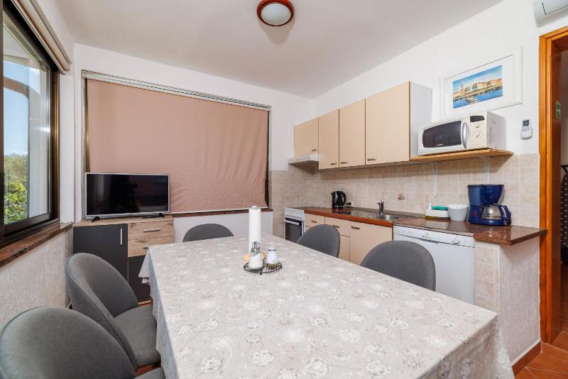Apartment Renata - image 18