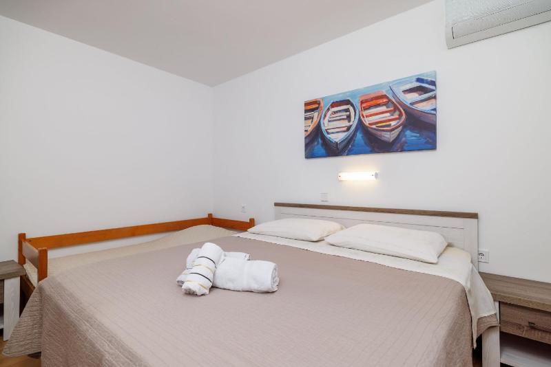 Apartment Renata - image 10
