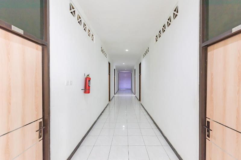 Urbanview Syariah Wisma Husada Kalibanteng - image 3