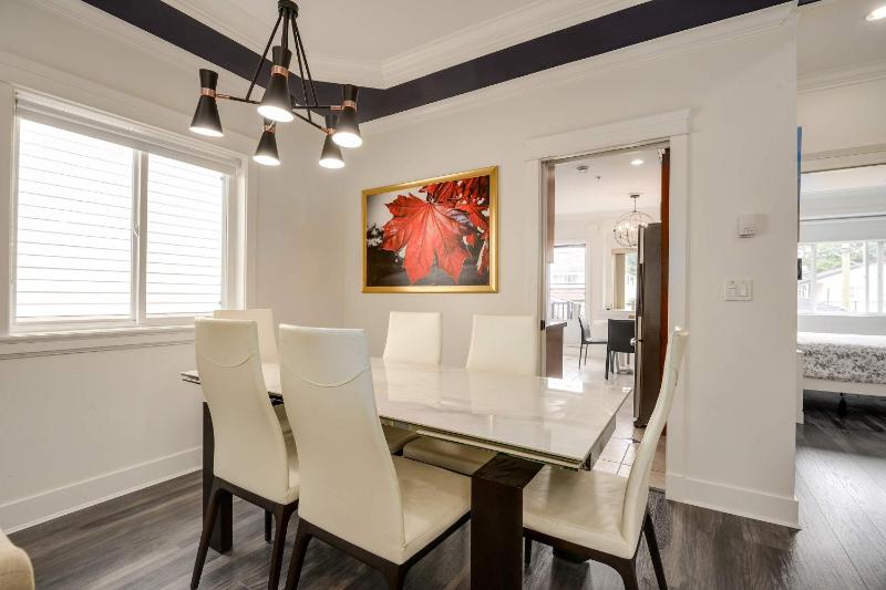 Spacious Family Home in Vancouver - image 10
