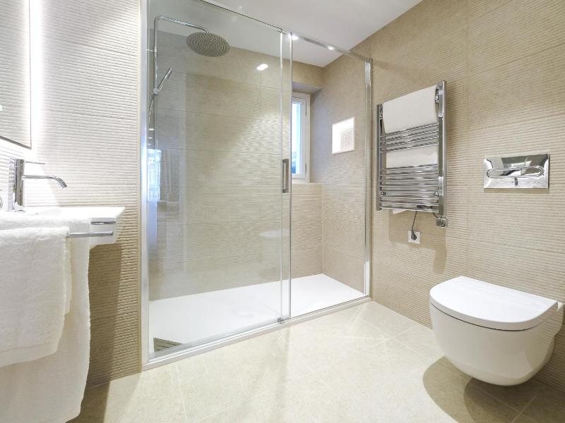 Cubo's Especeria Malaga Apartment for Adults - image 15