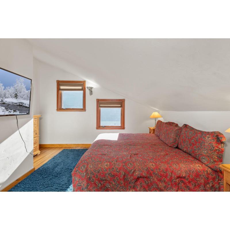 Twin Lodge 337 & 338 - Liftside and Hot Tubs Access - image 9