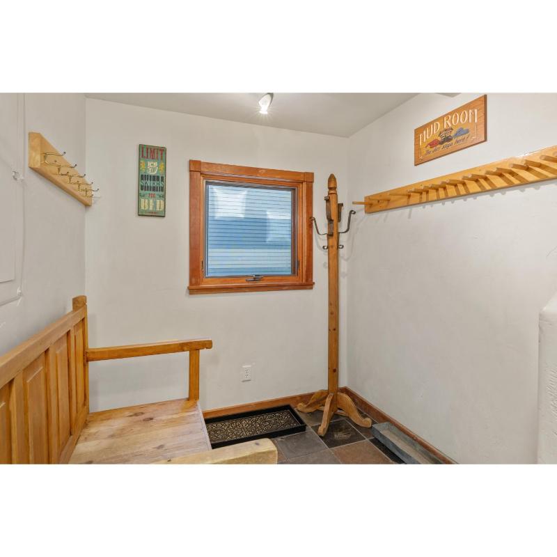 Twin Lodge 337 & 338 - Liftside and Hot Tubs Access - image 11