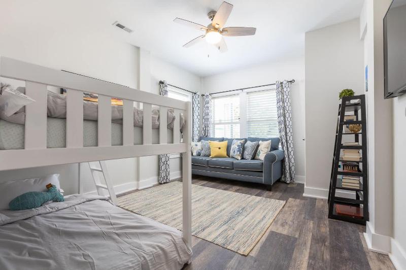 New Listing Updated Beach Cottage&Community Perks - image 25