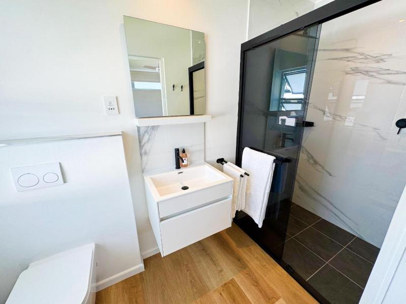 Peach On Beach Boutique Apartments - image 16