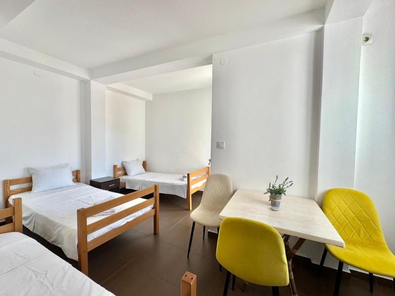 Hotel Lobo Budva - image 12