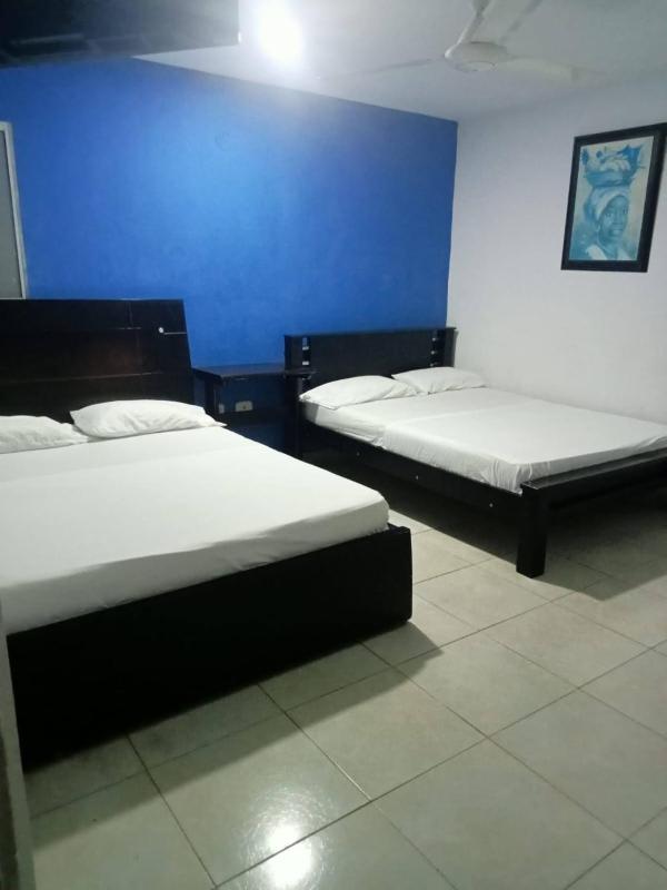 Hotel Emily Suite - image 8