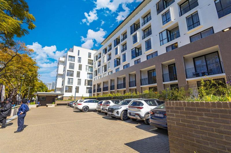 OneRosebank Signature Studio Apartment - image 13