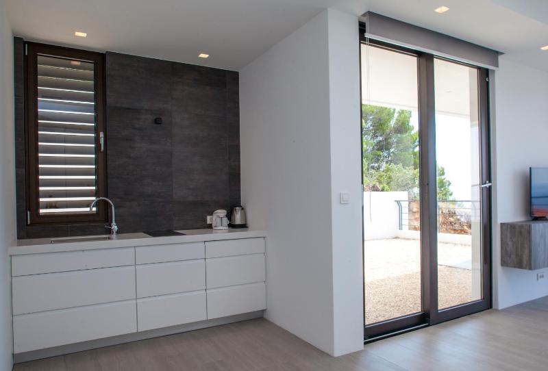 Deluxe Apartment with Sea View image 1