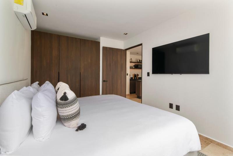 Stylish 1BR Condo with Private Pool & Balcony - image 21