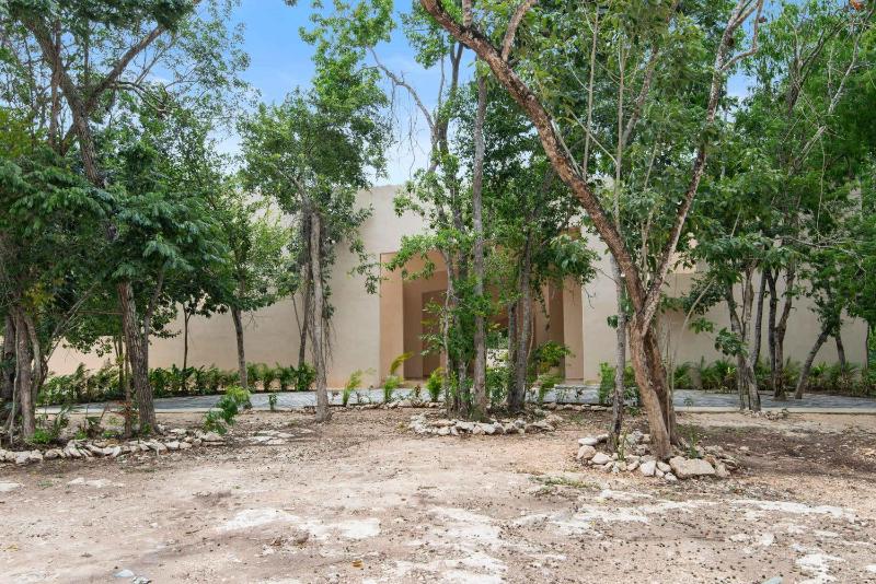 Stylish 1BR Condo with Private Pool & Balcony - image 42