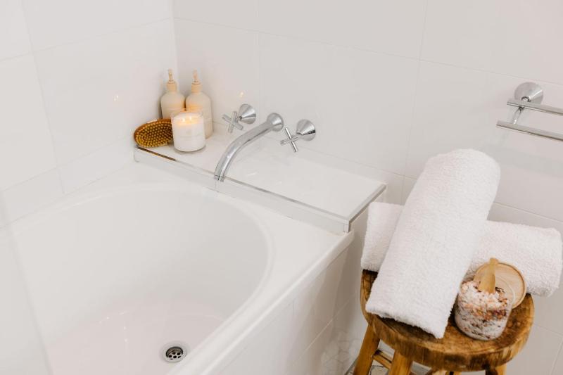Craigmore Penthouse - Luxury Yamba Penthouse With Uninterrupted Ocean Views - Holiday Yamba - image 23