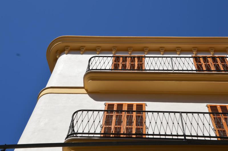 Junior Suite with Balcony image 3