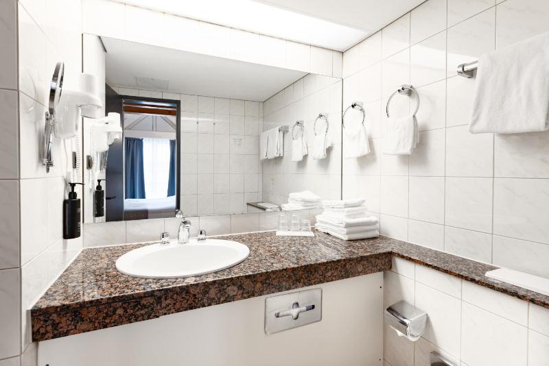 Garner Hotel Dusseldorf - Main Station by IHG - image 16