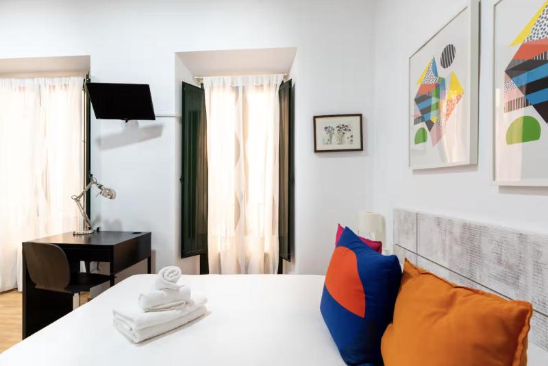 Apartamentos junto plaza Salvador - image 11