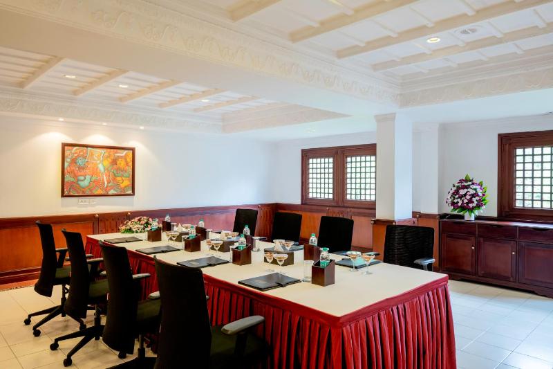 Issacs Residency - image 39