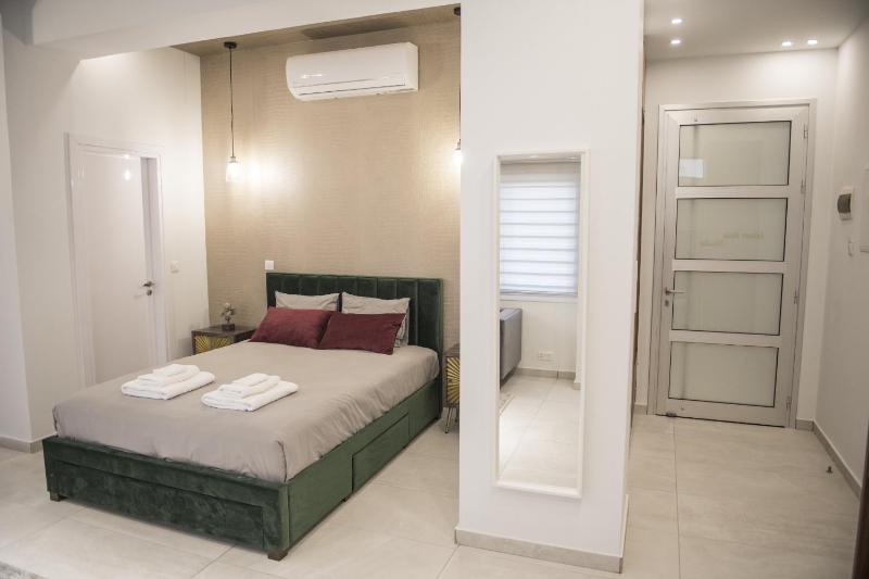 STAY Glam Skin Studio - image 16